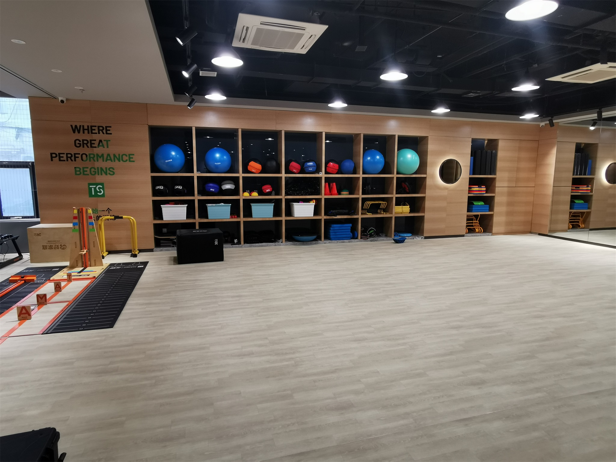 6bf70acc7c1e4190bc77660ff528736f.jpg 6bf70acc7c1e4190bc77660ff528736f.jpg