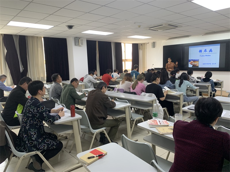 e55c14528d1d4a18bd6985a7bff0b7df.jpg 7张玉芹教授授课.jpg