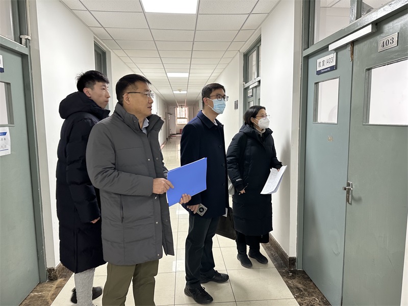 0c4c56cd130a46e29fb48380743ea131.jpg 开学教学检查1.jpg